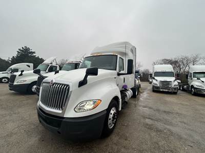 International LT625 Sleeper Semi Truck - 73" Condo Sleeper, 450HP, 10 Speed Automatic