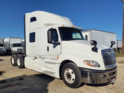 International LT625 Sleeper Semi Truck - 48" Condo Sleeper, 450HP, 10 Speed Automatic