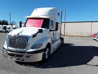 International LT625 Sleeper Semi Truck - 62" Condo Sleeper, 450HP, 12 Speed Automatic