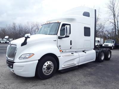 International LT625 Sleeper Semi Truck - 70" Condo Sleeper, 450HP, 12 Speed Automatic