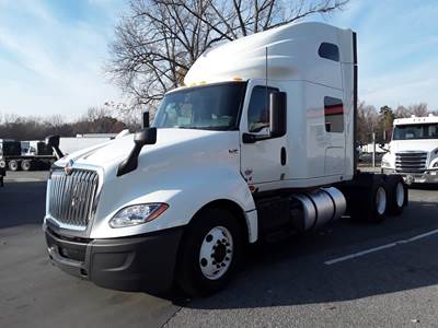 International LT625 Sleeper Semi Truck - 72" Condo Sleeper, 450HP, 12 Speed Automatic