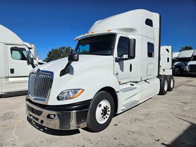 International LT625 Sleeper Semi Truck - 48" Mid Roof Sleeper, 450HP, 12 Speed Automatic