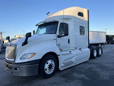 International LT625 Sleeper Semi Truck - 72" Condo Sleeper, 450HP, 12 Speed Automatic
