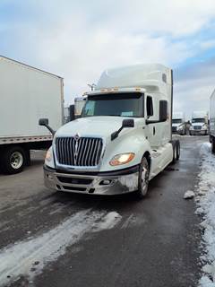 International LT625 Sleeper Semi Truck - 73" Condo Sleeper, 450HP, 12 Speed Automatic