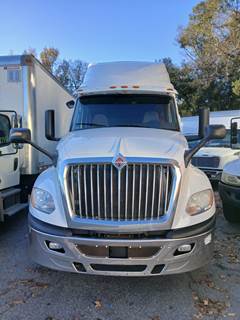 International LT625 Sleeper Semi Truck - 70" Condo Sleeper, 450HP, 12 Speed Automatic