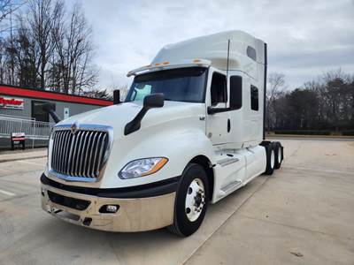 International LT625 Sleeper Semi Truck - 70" Condo Sleeper, 450HP, 12 Speed Automatic
