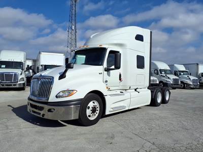 International LT625 Sleeper Semi Truck - 48" Condo Sleeper, 450HP, 12 Speed Automatic