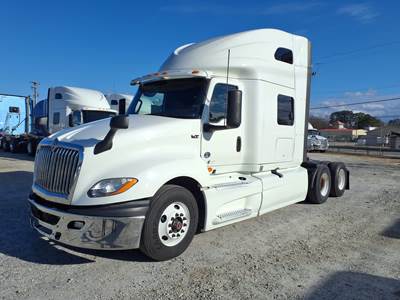International LT625 Sleeper Semi Truck - 72" Condo Sleeper, 450HP, 12 Speed Automatic