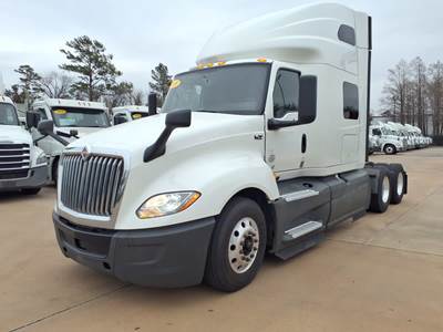 International LT625 Sleeper Semi Truck - 72" Condo Sleeper, 500HP, 10 Speed Automatic