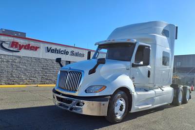 International LT625 Sleeper Semi Truck - 72" Condo Sleeper, 450HP, 10 Speed Automatic