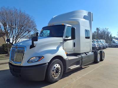 International LT625 Sleeper Semi Truck - 72" Condo Sleeper, 500HP, 10 Speed Automatic