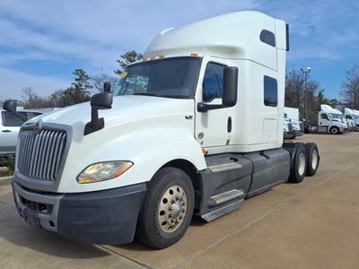 International LT625 Sleeper Semi Truck - 72" Condo Sleeper, 500HP, 10 Speed Automatic