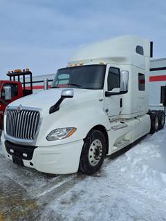 International LT625 Sleeper Semi Truck - 70" Condo Sleeper, 450HP, 10 Speed Automatic