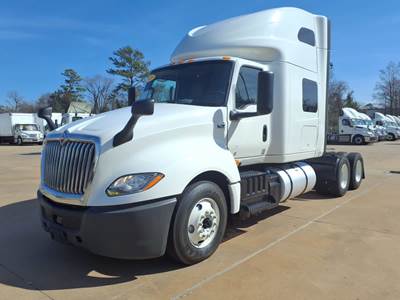 International LT625 Sleeper Semi Truck - 72" Condo Sleeper, 500HP, 10 Speed Automatic