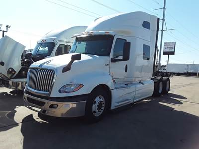 International LT625 Sleeper Semi Truck - 72" Condo Sleeper, 450HP, 12 Speed Automatic
