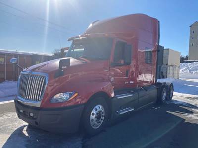 International LT625 Sleeper Semi Truck - 73" Mid Roof Sleeper, 450HP, 12 Speed Automatic