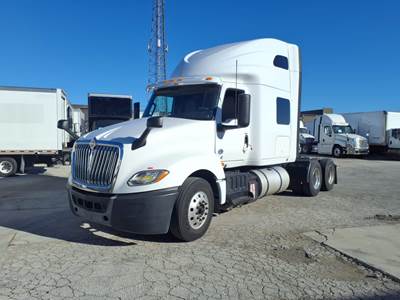 International LT625 Sleeper Semi Truck - 48" Condo Sleeper, 450HP, 10 Speed Automatic