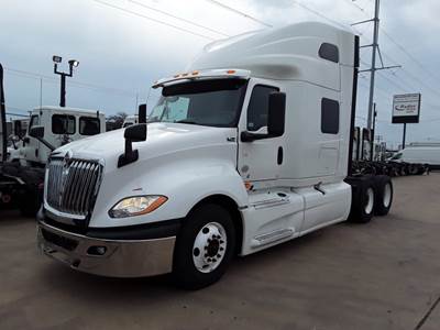 International LT625 Sleeper Semi Truck - 71" Condo Sleeper, 450HP, 12 Speed Automatic