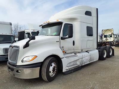 International LT625 Sleeper Semi Truck - 71" Condo Sleeper, 450HP, 12 Speed Automatic