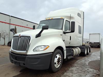 International LT625 Sleeper Semi Truck - 62" Condo Sleeper, 450HP, 12 Speed Automatic