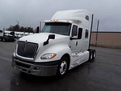 International LT625 Sleeper Semi Truck - 90" Condo Sleeper, 450HP, 12 Speed Automatic