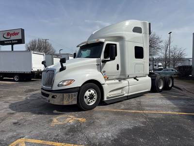 International LT625 Sleeper Semi Truck - 72" Condo Sleeper, 450HP, 12 Speed Automatic