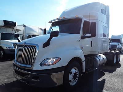 International LT625 Sleeper Semi Truck - 73" Condo Sleeper, 450HP, 10 Speed Automatic