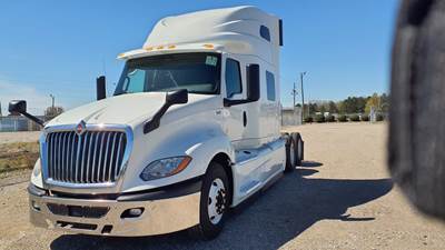 International LT625 Sleeper Semi Truck - 37" Condo Sleeper, 450HP, 12 Speed Automatic