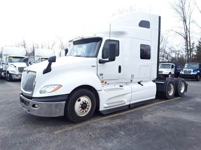 International LT625 Sleeper Semi Truck - 70" Condo Sleeper, 450HP, 12 Speed Automatic