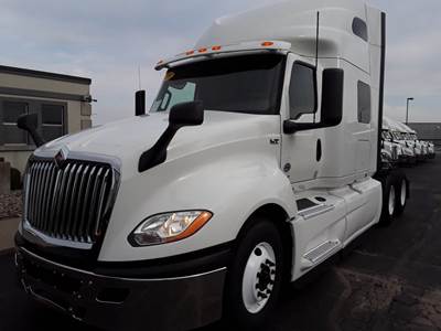 International LT625 Sleeper Semi Truck - 68" Condo Sleeper, 450HP, 12 Speed Automatic