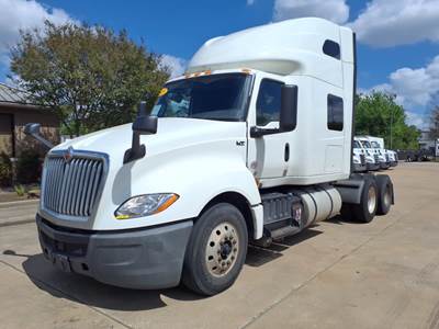 International LT625 Sleeper Semi Truck - 72" Condo Sleeper, 500HP, 10 Speed Automatic