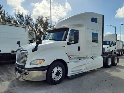 International LT625 Sleeper Semi Truck - 72" Condo Sleeper, 450HP, 12 Speed Automatic