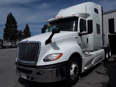 International LT625 Sleeper Semi Truck - 72" Condo Sleeper, 450HP, 12 Speed Automatic