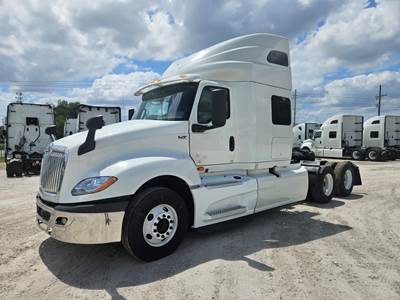 International LT625 Sleeper Semi Truck - 73" Condo Sleeper, 450HP, 12 Speed Automatic