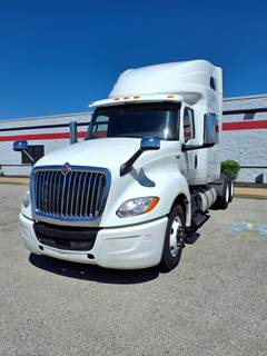 International LT625 Sleeper Semi Truck - 70" Condo Sleeper, 450HP, 10 Speed Manual