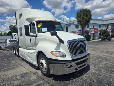 International LT625 Sleeper Semi Truck - 80" Condo Sleeper, 450HP, 12 Speed Automatic