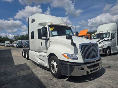 International LT625 Sleeper Semi Truck - 80" Condo Sleeper, 450HP, 12 Speed Automatic