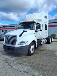 International LT625 Sleeper Semi Truck - 70" Condo Sleeper, 450HP, 10 Speed Manual