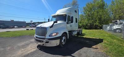 International LT625 Sleeper Semi Truck - 70" Condo Sleeper, 450HP, 10 Speed Automatic