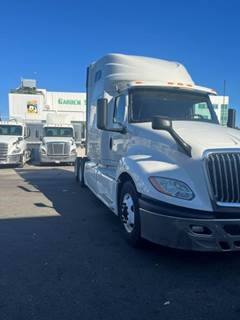 International LT625 Sleeper Semi Truck - 62" Mid Roof Sleeper, 450HP, 10 Speed Automatic