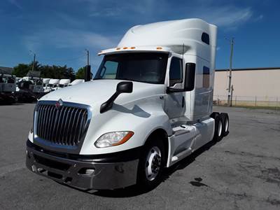International LT625 Sleeper Semi Truck - 90" Condo Sleeper, 450HP, 10 Speed Automatic