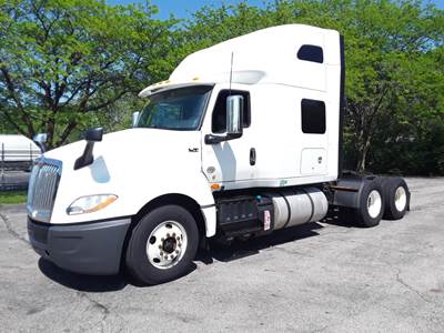 International LT625 Sleeper Semi Truck - 72" Condo Sleeper, 450HP, 10 Speed Manual