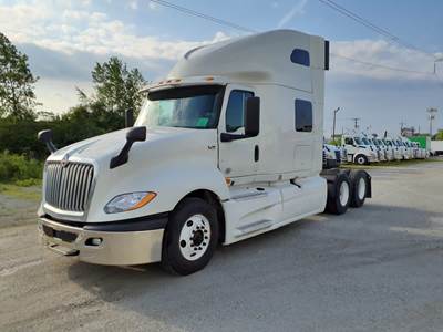 International LT625 Sleeper Semi Truck - 71" Condo Sleeper, 450HP, 12 Speed Automatic
