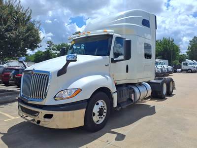 International LT625 Sleeper Semi Truck - 72" Condo Sleeper, 450HP, 10 Speed Automatic
