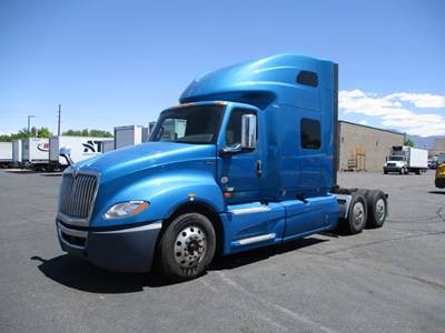 International LT625 Sleeper Semi Truck - 72" Condo Sleeper, 400HP, 11 Speed Automatic