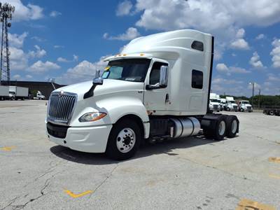 International LT625 Sleeper Semi Truck - 48" Condo Sleeper, 450HP, 10 Speed Manual