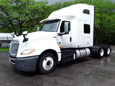 International LT625 Sleeper Semi Truck - 72" Condo Sleeper, 450HP, 10 Speed Manual