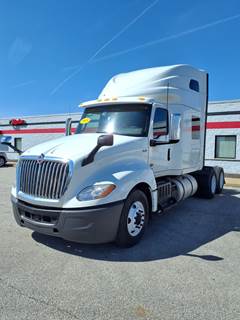 International LT625 Sleeper Semi Truck - 70" Condo Sleeper, 450HP, 10 Speed Manual