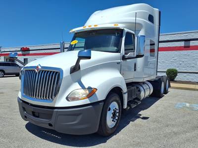 International LT625 Sleeper Semi Truck - 70" Condo Sleeper, 450HP, 10 Speed Manual