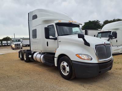 International LT625 Sleeper Semi Truck - 48" Condo Sleeper, 450HP, 10 Speed Automatic
